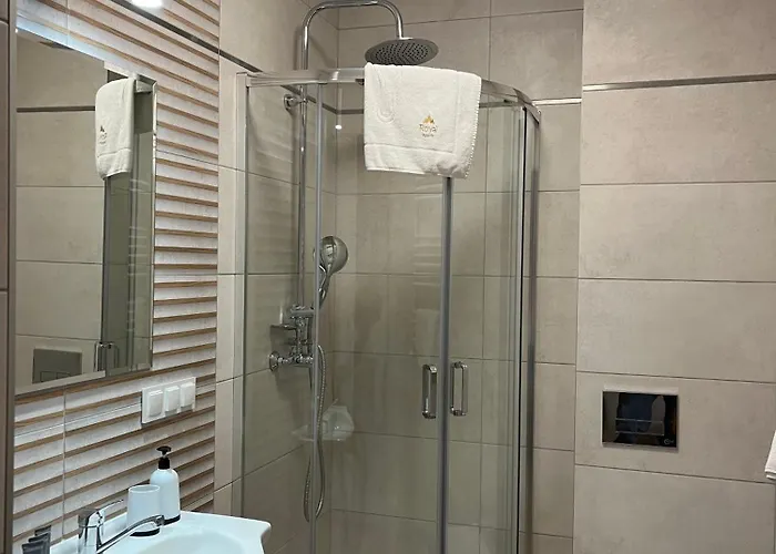 M&s Mountain Daire *